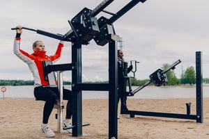 Outdoor gym Lat pulldown