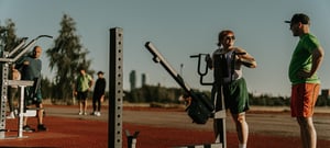 Stående rodd för utegym